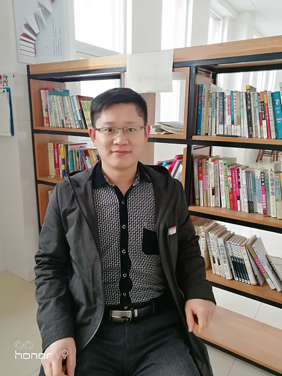 10 政治组 李淑刚+不积跬步，无以至千里.jpg